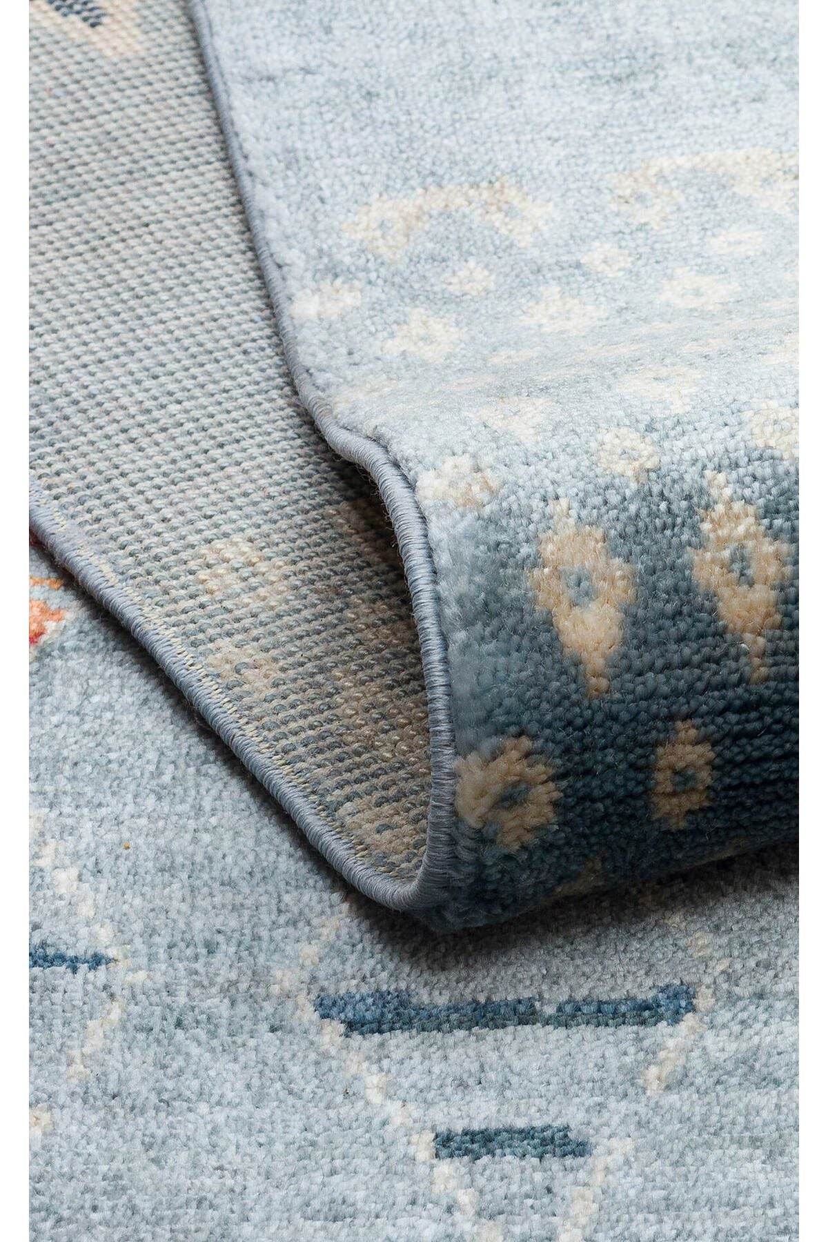 ZR 15 AQUA MULTY - Otantik Desenli Kolay Temizlenebilir El Emeği ile Üretilen Modern Uşak Halısı