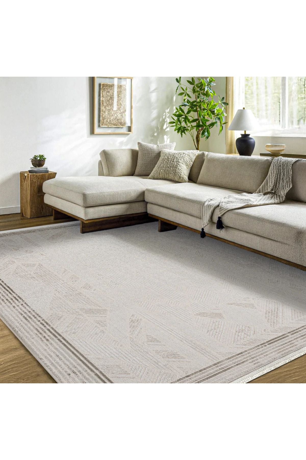 Olivya 1082 Bej Çerçeveli Akrilik Makine Halısı