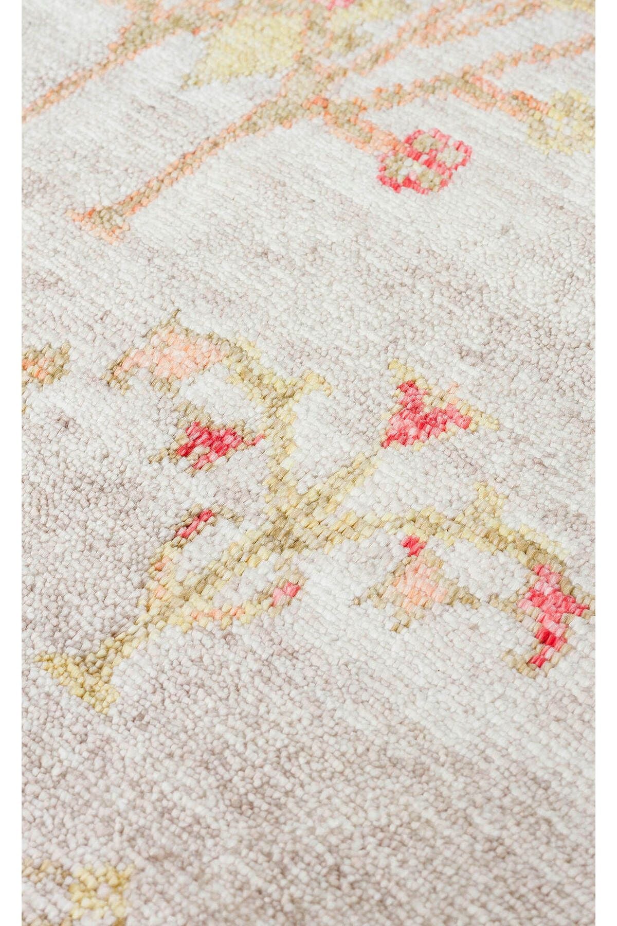ZR 08 BEIGE AUTUMN - Otantik Desenli El Emeği ile Özel Tezgahlarda Üretilen Modern Uşak Halısı