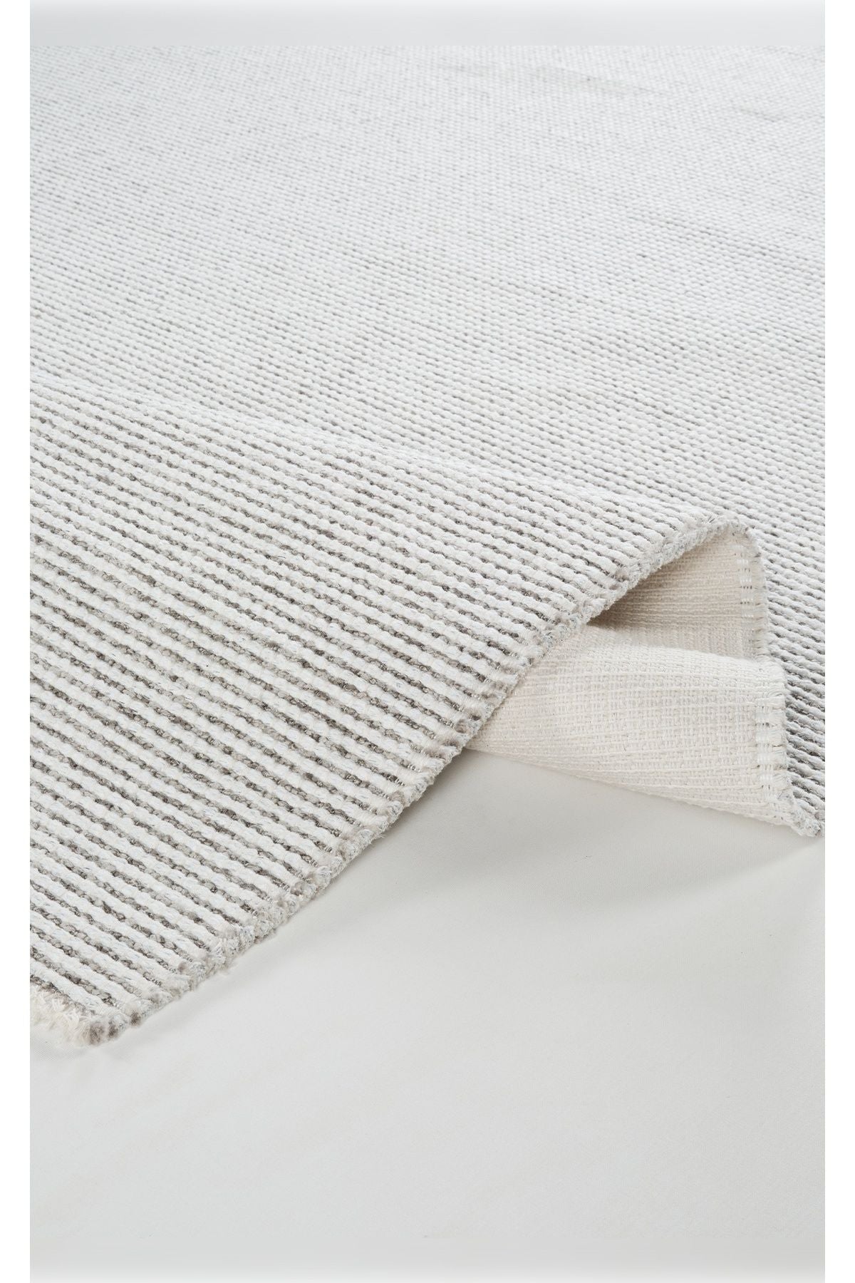 Halı Sura 7411 Gri Yumuşak Dokulu İnce Yıkanabilir Kaliteli İnce Halı