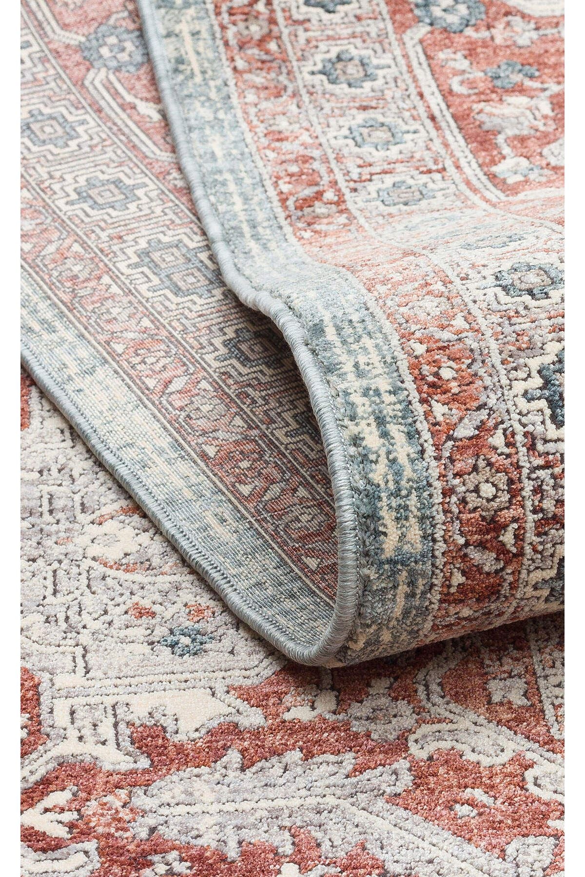 Geleneksel Uşak Desenlerine Sahip Vintage Görünümlü Yüksek Kalite Sık Dokuma Salon Halısı