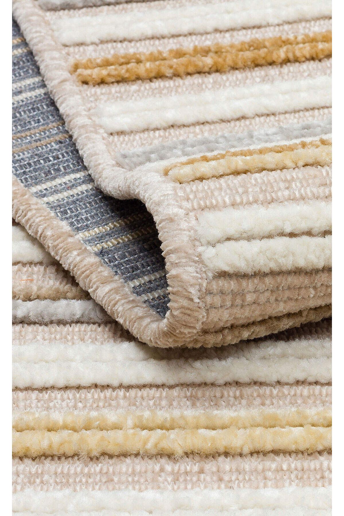 Jkr 01 Beıge - Jakarta - Yüksek Alçak Dokulu Hav Toz Vermez Modern Makine Halısı