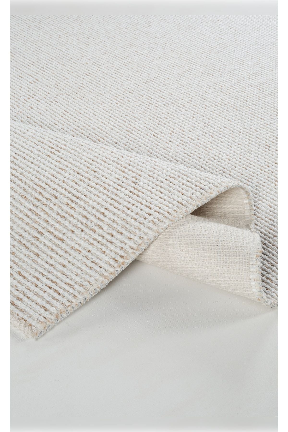 Halı Sura 7412 Bej Yumuşak Dokulu İnce Yıkanabilir Kaliteli İnce Halı