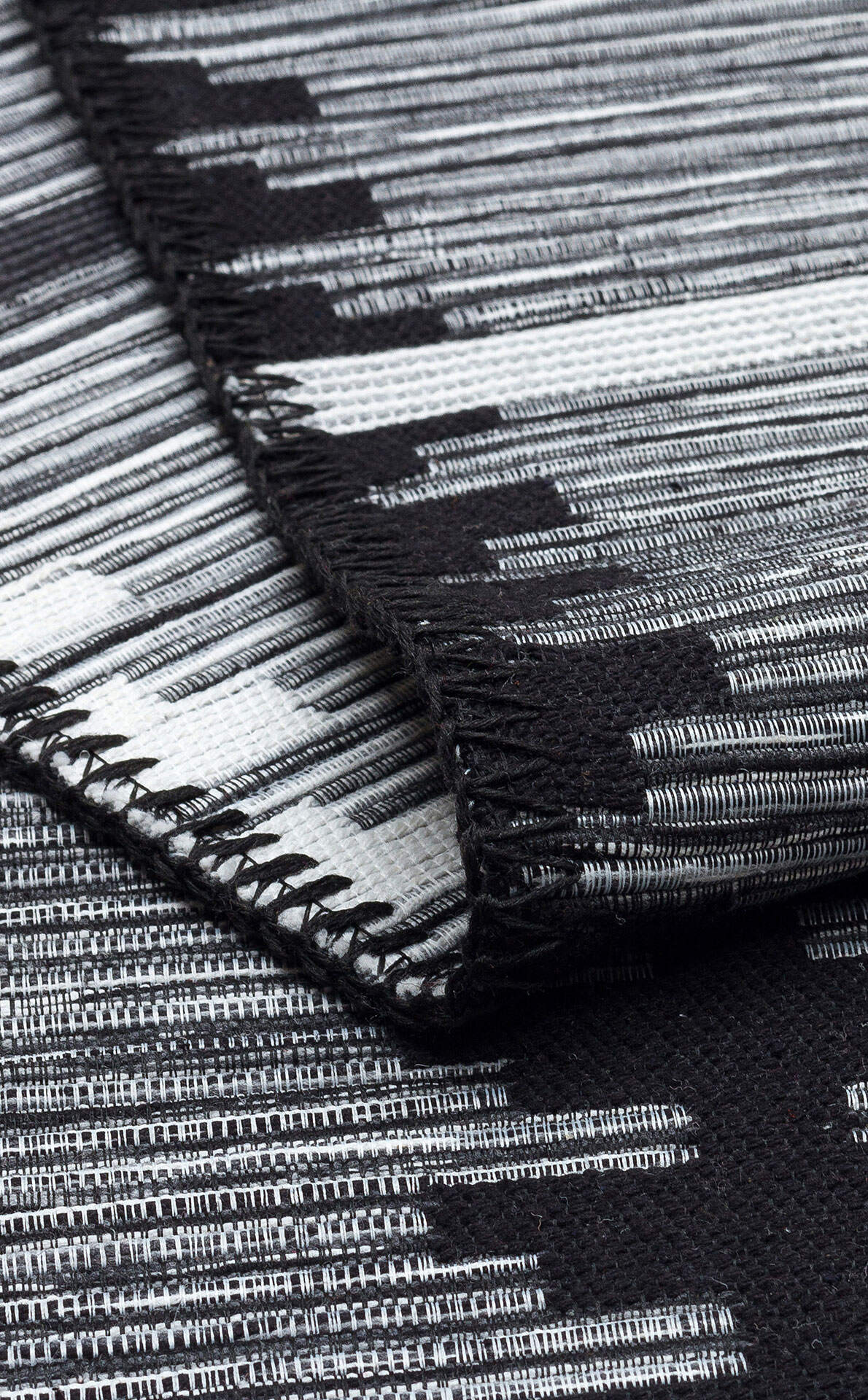 Arya Craft ARC 01 Beyaz Siyah - Yıkanabilir Çift Taraflı Modern Dokuma Kilim