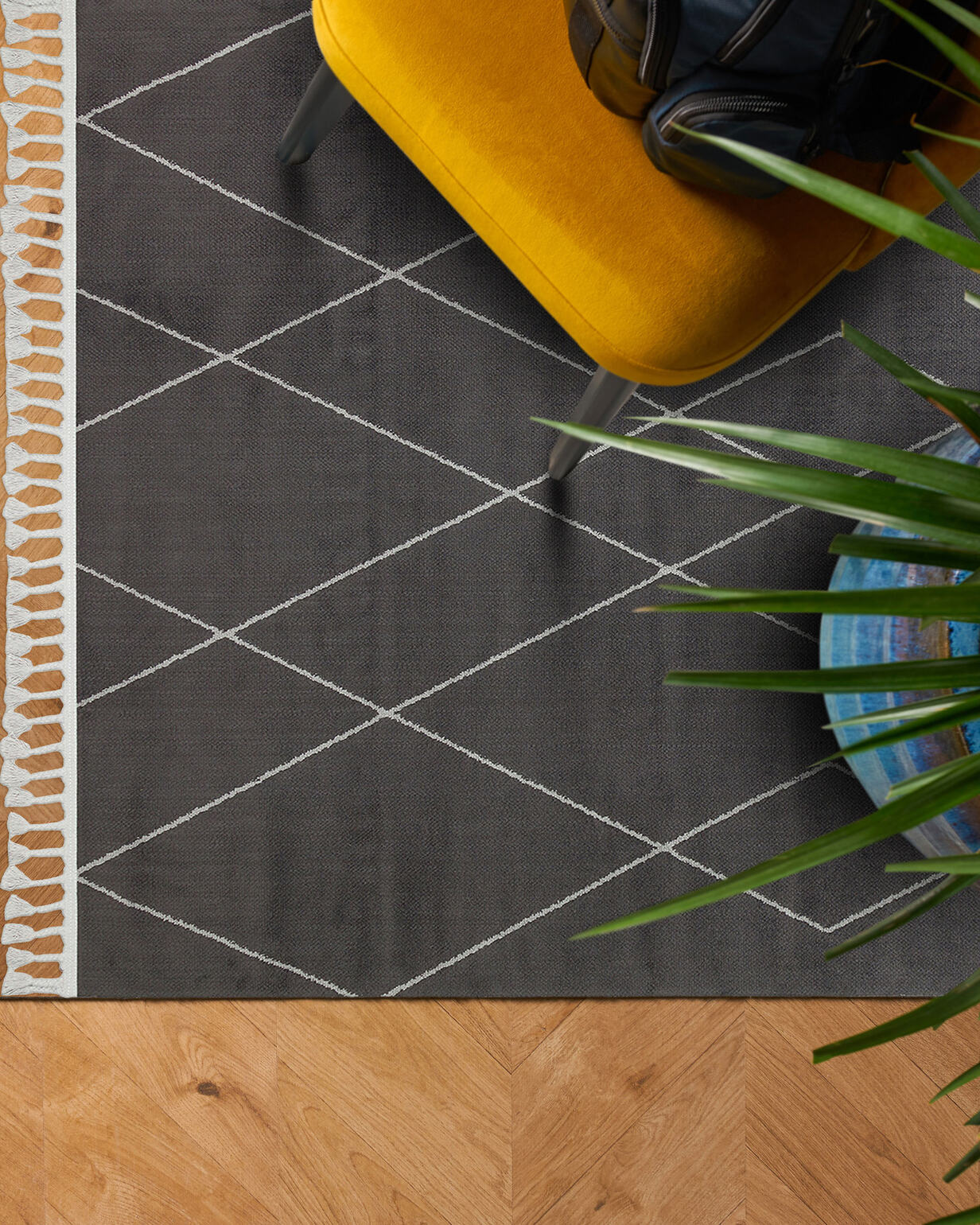 URB 02 BLACK GREY - URBAN - Etnik Desenlere Sahip Hav Toz Vermez Yumuşak Dokulu Modern Halı