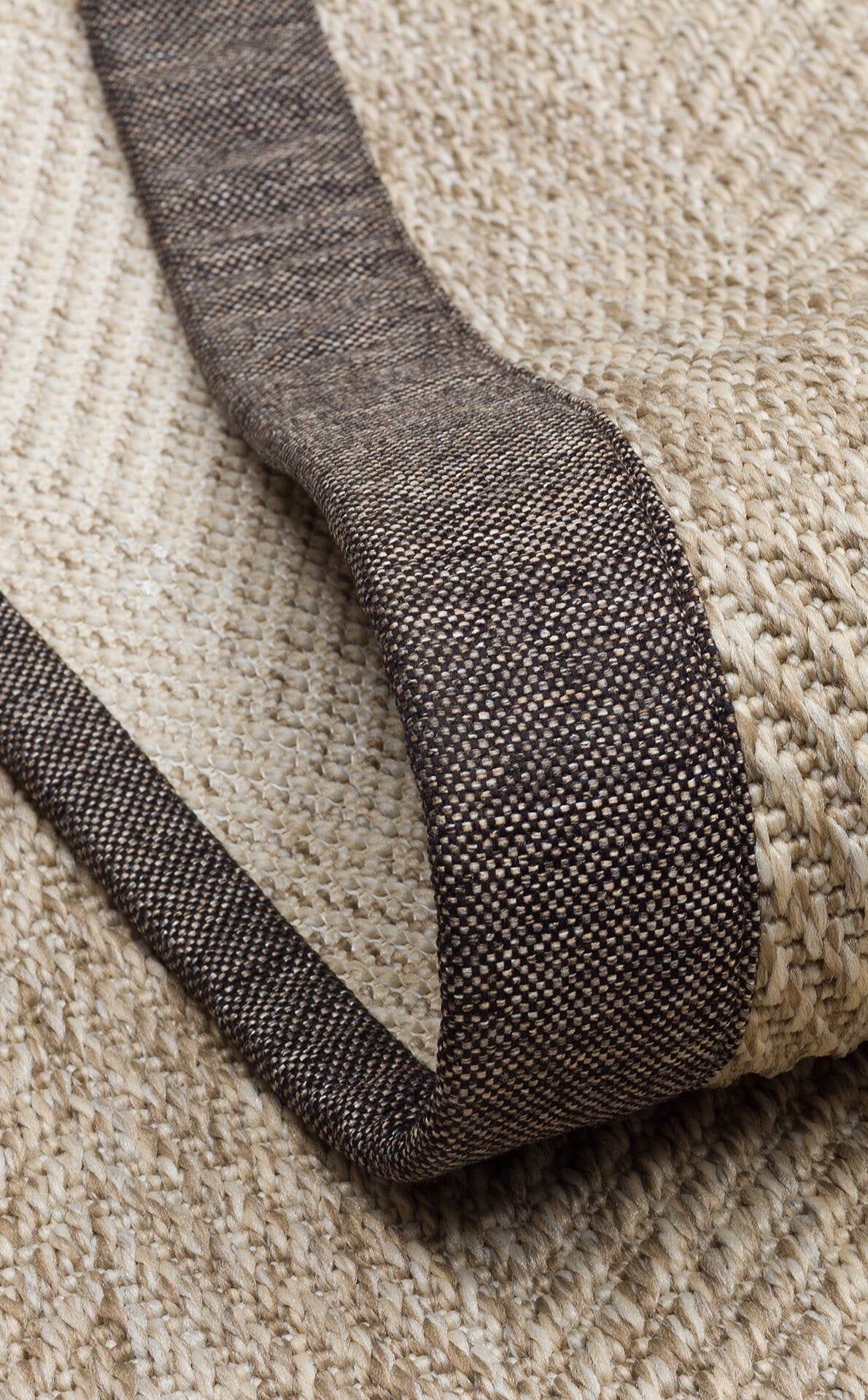 VENTURA SISAL VNT 2704 L.Bej BDR Dark Mix İç ve Dış Mekan Kullanımına Uygun Hav Vermeyen Kolay Temizlenebilir Bordürlü Sisal Görünümlü Halı