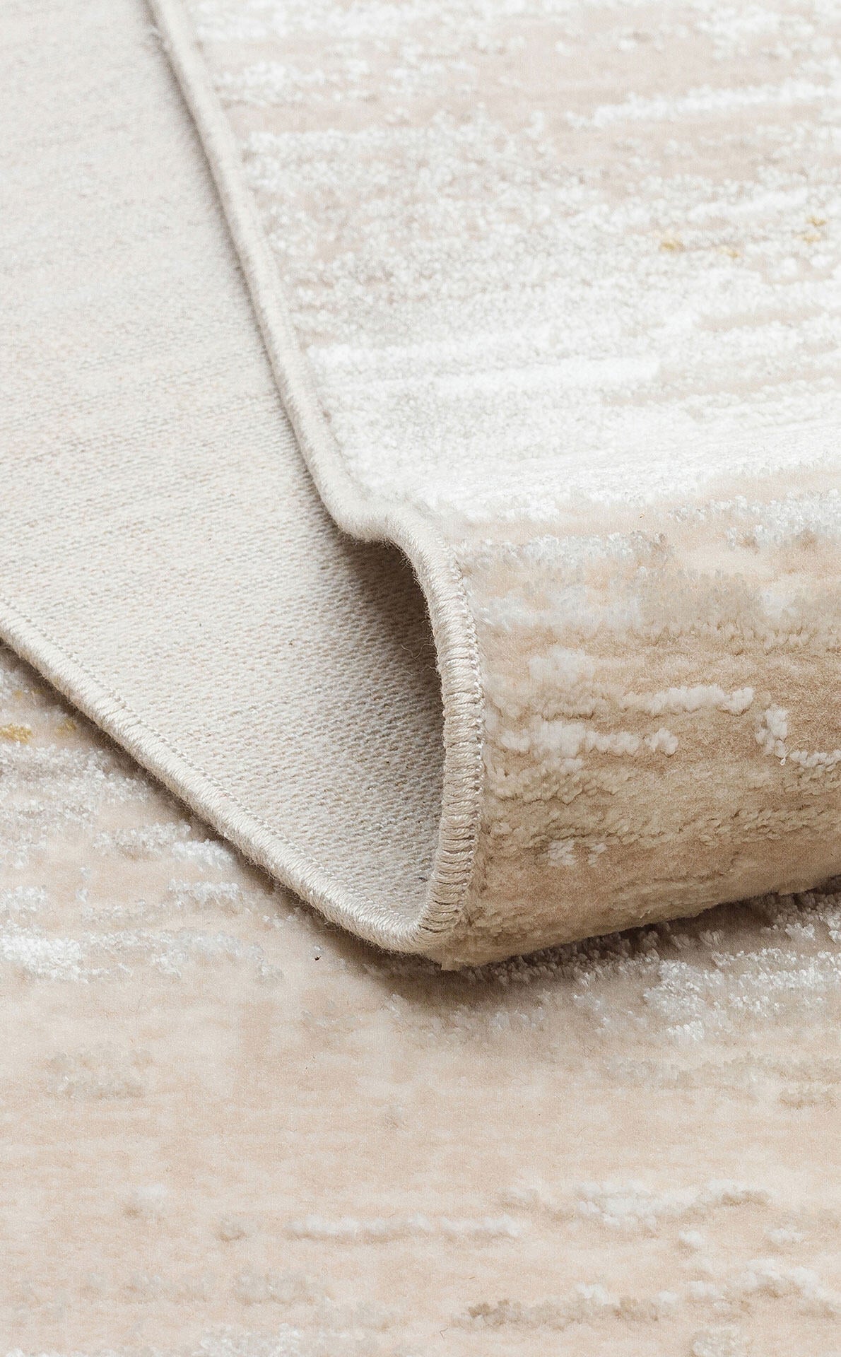 ZRH 01 CREAM BEIGE - ZURICH - Akrilik ve Polyester İle Üretilen Şık Salon Halısı