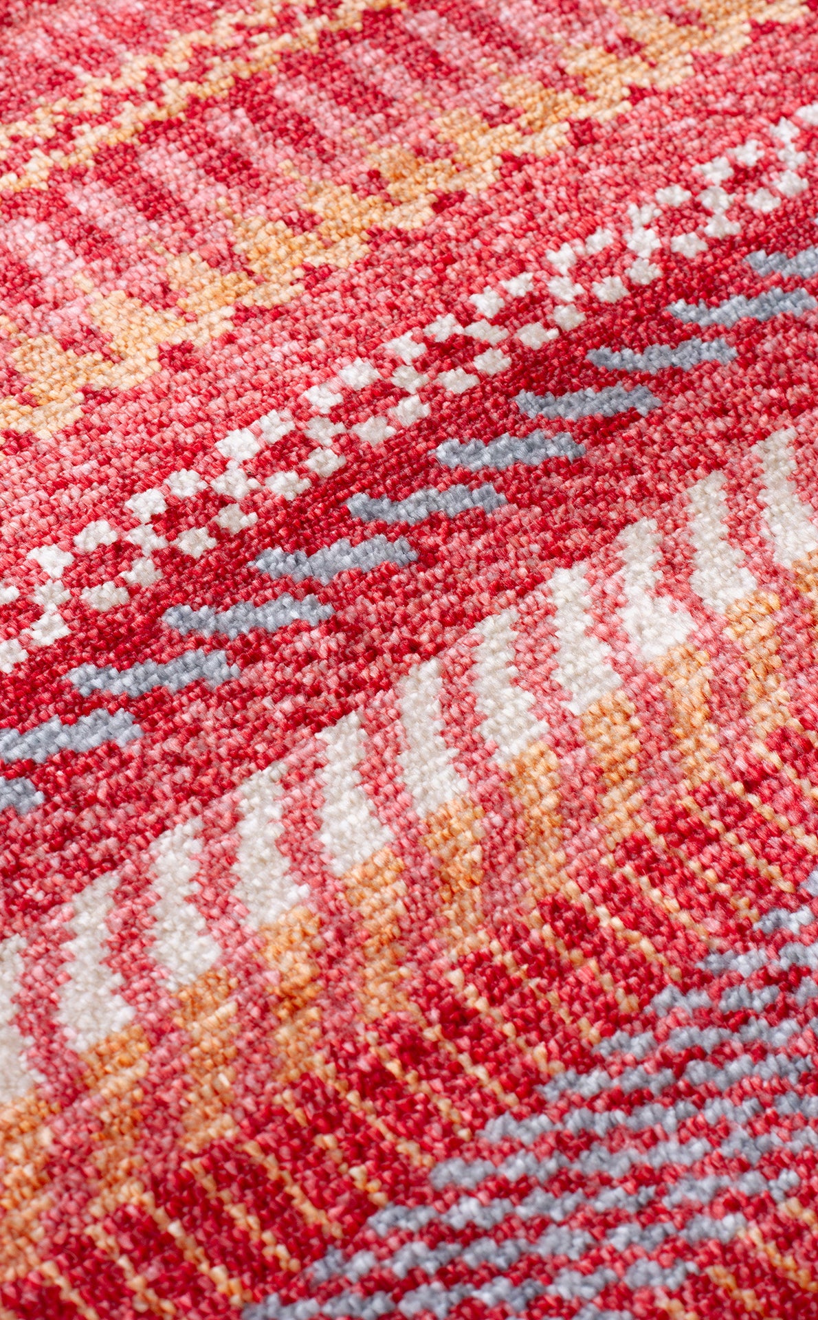 ZR 19 RED MULTY - ZARA - Otantik Desenli El Emeği ile Üretilen Modern Uşak Halısı