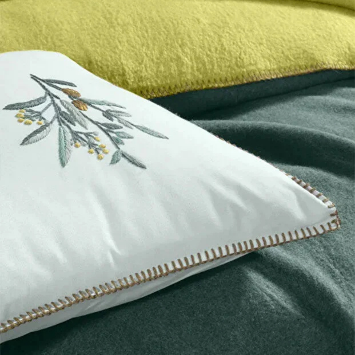 Nakışlı Battaniye Takımı Zeytin Çift Kişilik