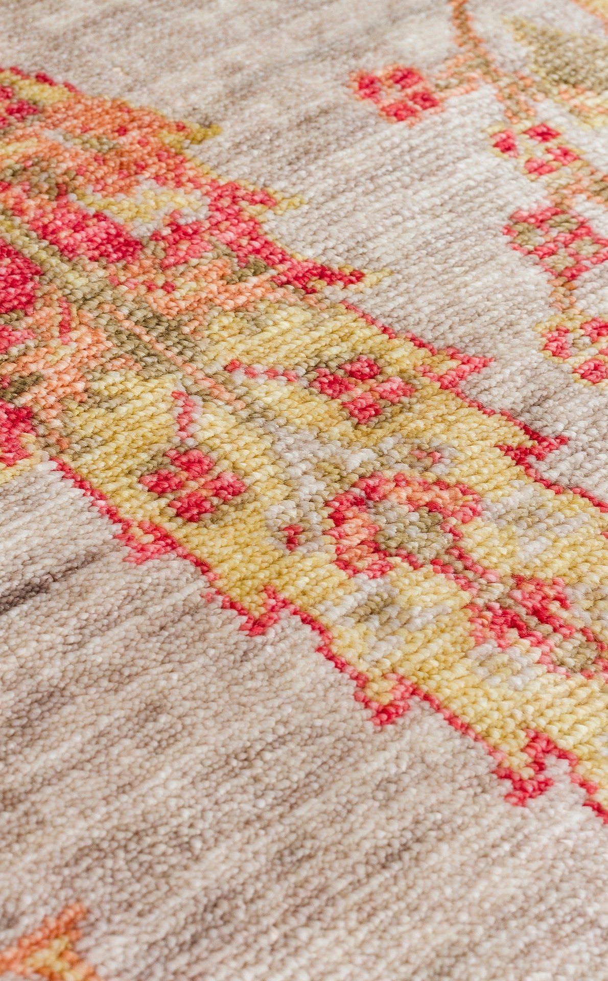 ZR 08 BEIGE AUTUMN - Otantik Desenli El Emeği ile Özel Tezgahlarda Üretilen Modern Uşak Halısı
