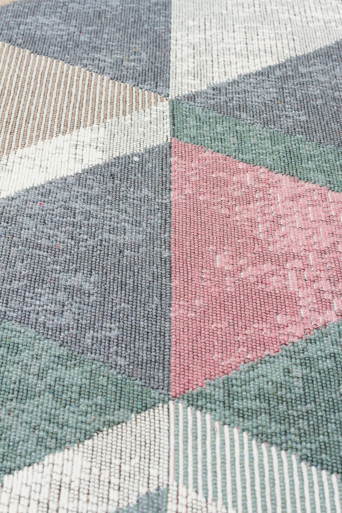 Arya AR 10 Mavi Pembe - Yıkanabilir Çift Taraflı Modern Dokuma Kilim