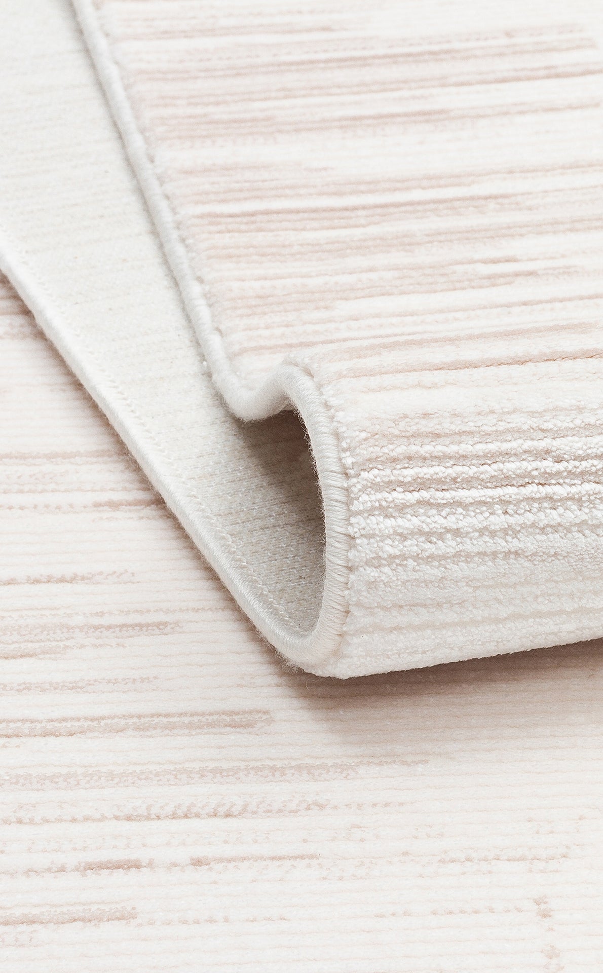 LKY 01 CREAM BEIGE - LYKIA - Sade ve Modern Akrilik Makine Halısı