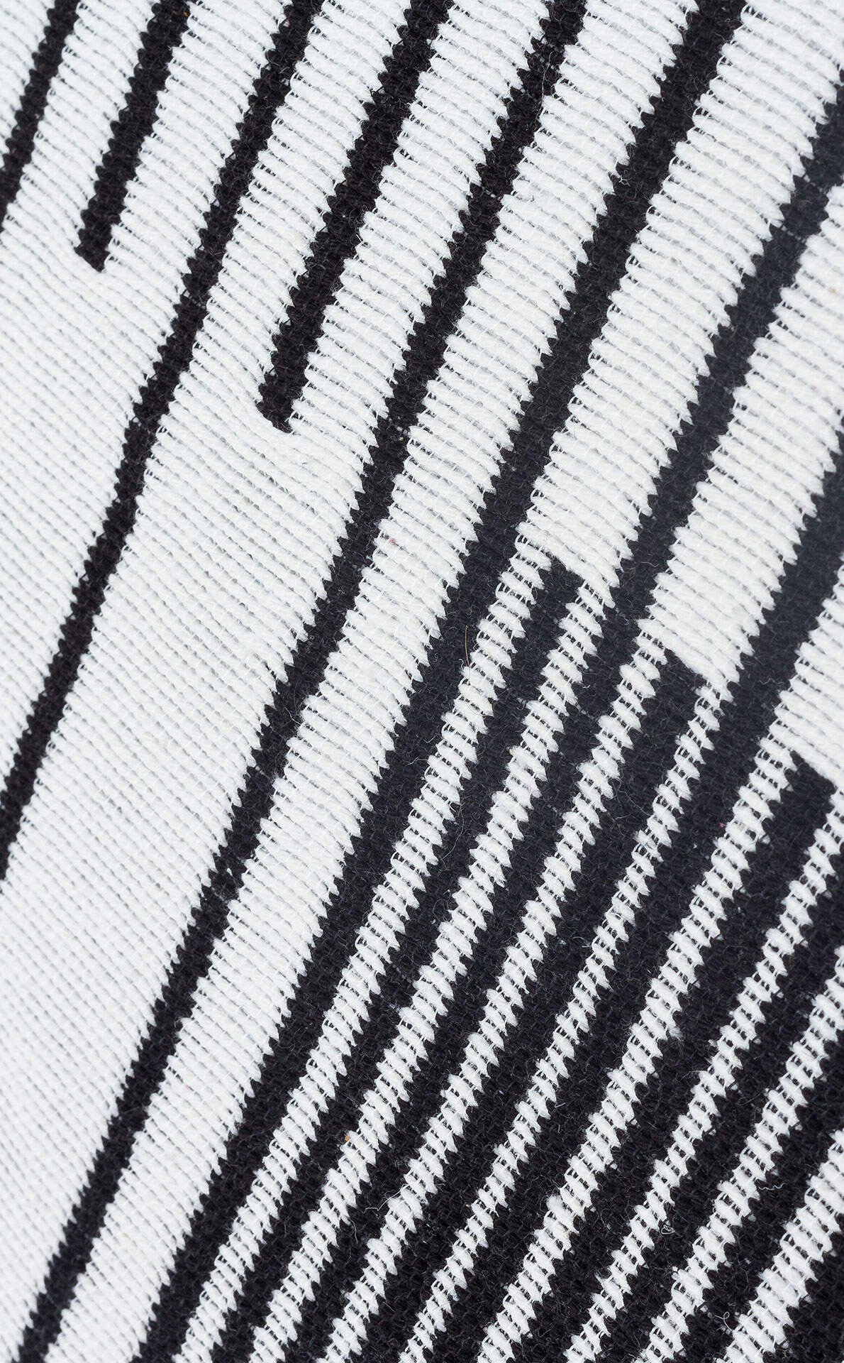 Arya AR 25 Beyaz Siyah - Yıkanabilir Çift Taraflı Modern Dokuma Kilim