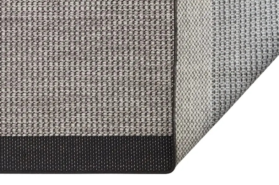 Sisal Plus 1147 Bej Siyah – Pamuk Tabanlı Şık ve Kolay Temizlenen Halı