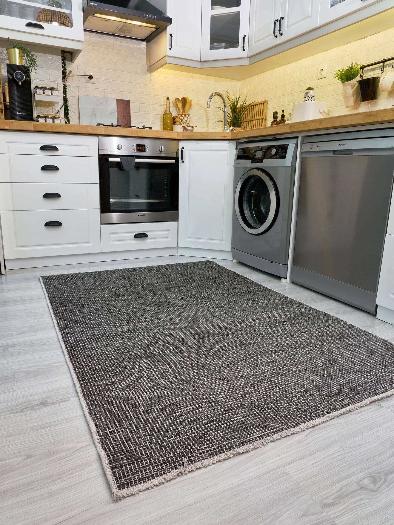 2415 Antrasit - Akrilik Dokuma Halı | Düz Renk Saçaklı Model