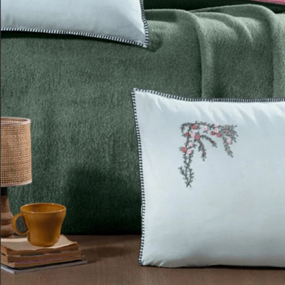 Nakışlı Battaniye Takımı - Gül