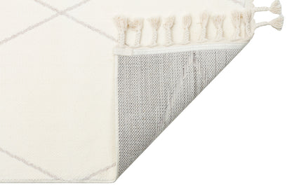 URB 02 WHITE  - URBAN - Etnik Desenlere Sahip Hav Toz Vermez Yumuşak Dokulu Modern Halı