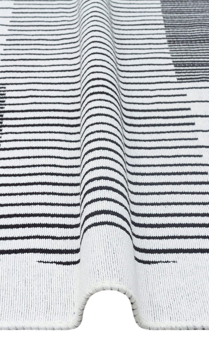 Arya AR 25 Beyaz Siyah - Yıkanabilir Çift Taraflı Modern Dokuma Kilim