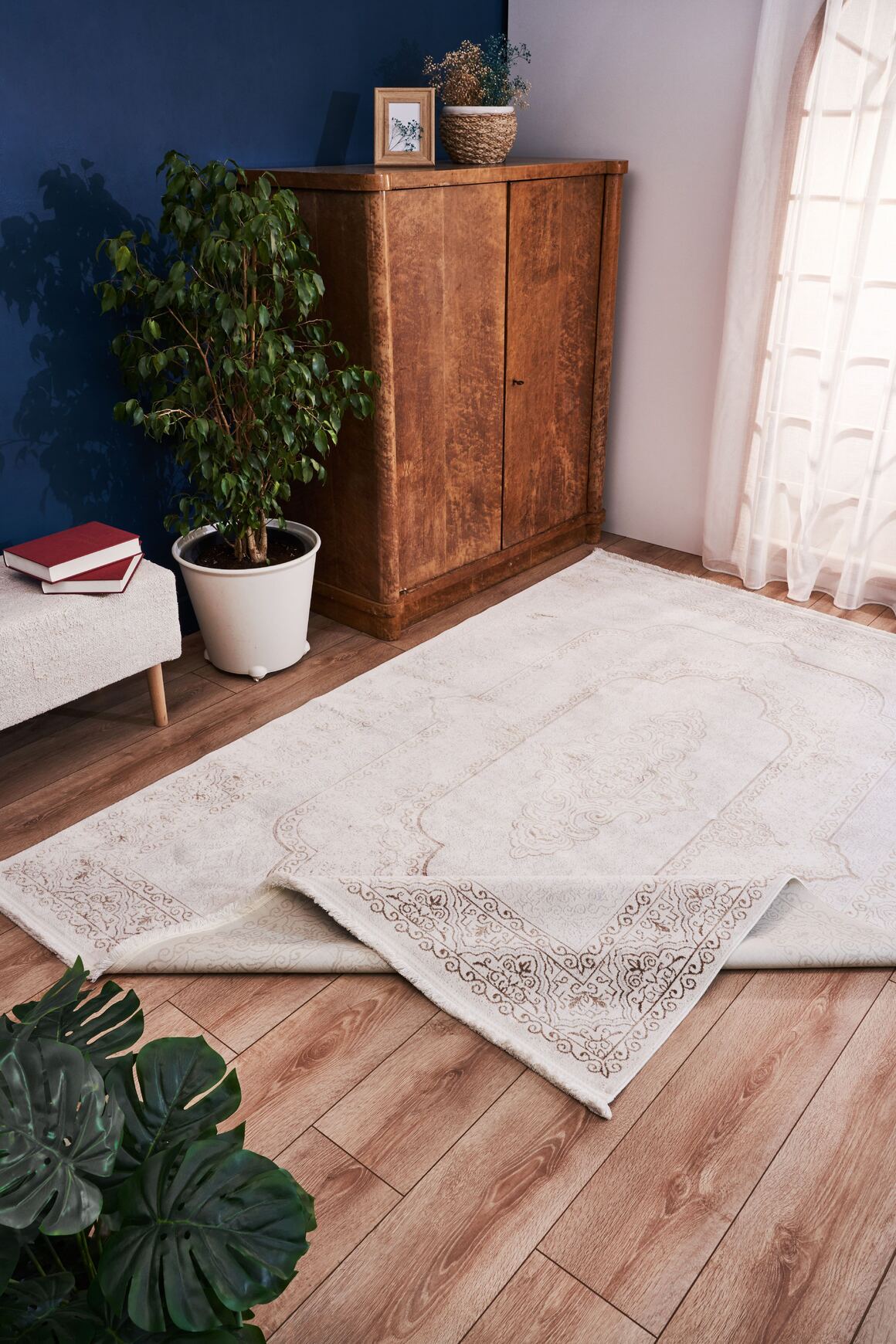 Riena 1122 Latte - Akrilik Polyester Halı | Kaymaz Tabanlı Dekoratif Halı