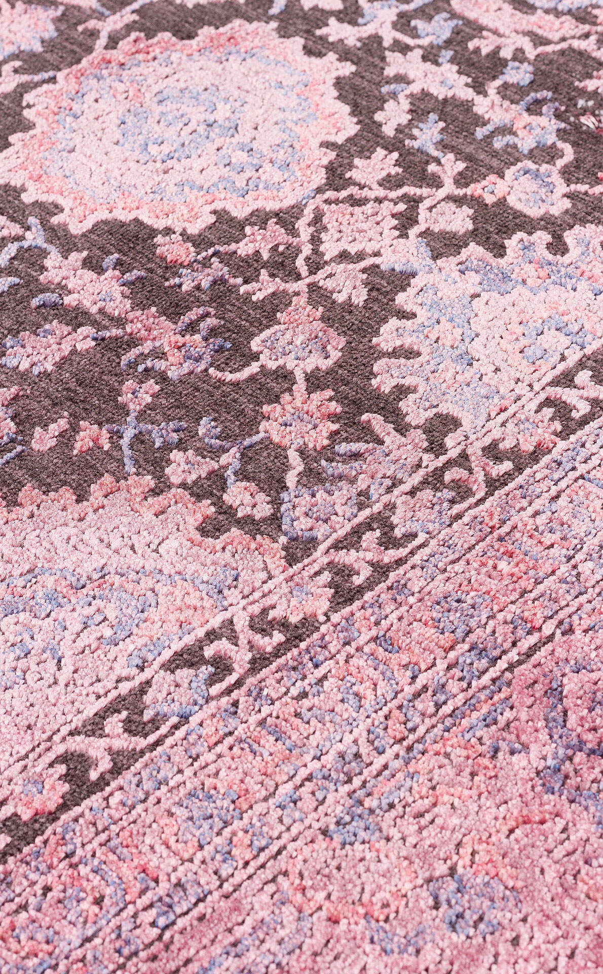 LHR 01 FUSCHIA  - LAHOR - Özel Boyama İşlemi İle Üretilen Yüksek Alçak Dokuya Sahip Zengin Renkli Şık Salon Halısı