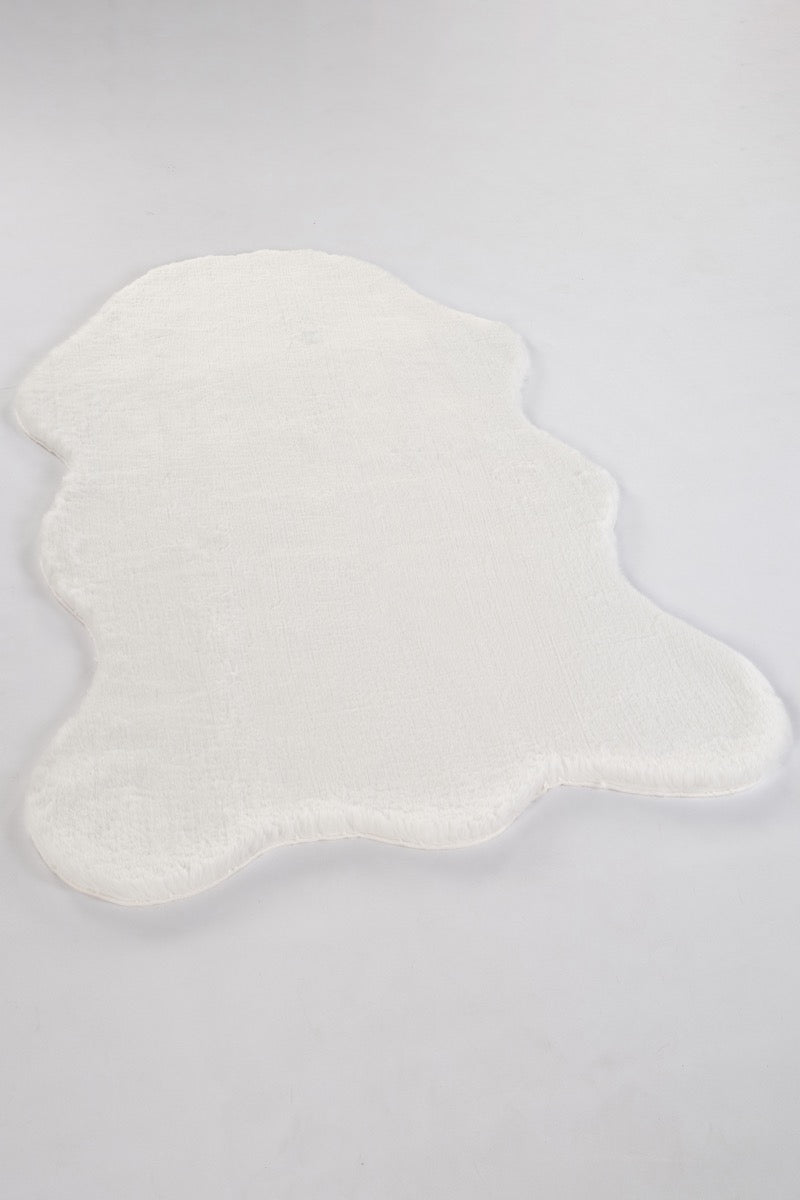 Solo 1612 Krem - Tüy Dökmez Kaydırmaz Tabanlı Modern Peluş Halı