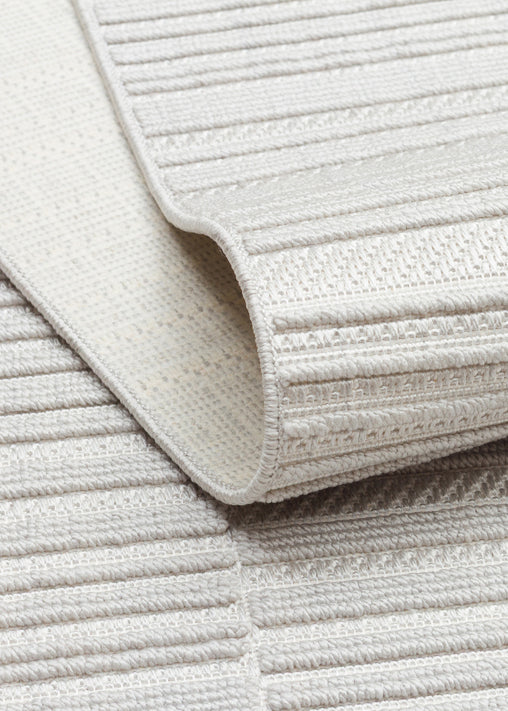 MONO LOOP 01 Gri Bukleli Sisal Dokuma Yıkanabilir Kaymaz Tabanlı Kolay Temizlenebilir Makine Halısı