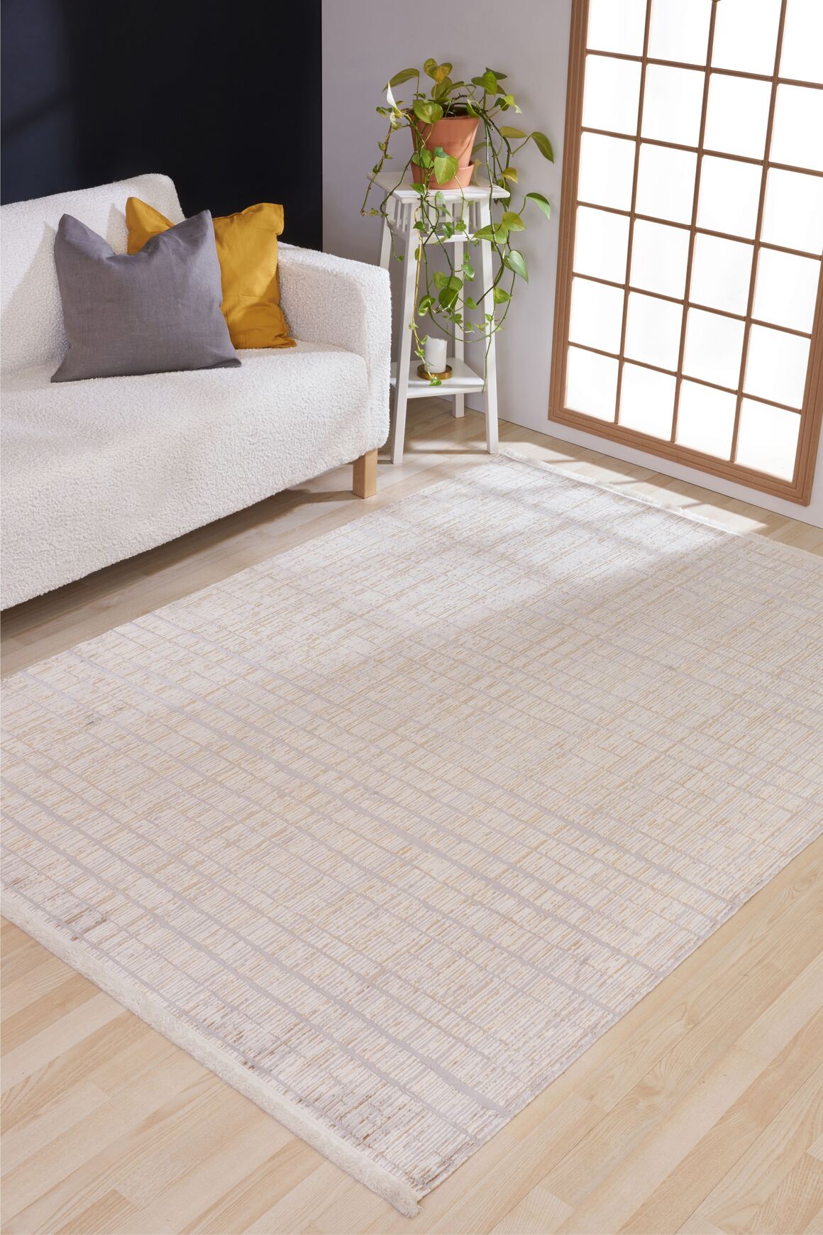 Riena 1152 Krem - Akrilik Polyester Halı | Kaymaz Tabanlı Dekoratif Halı