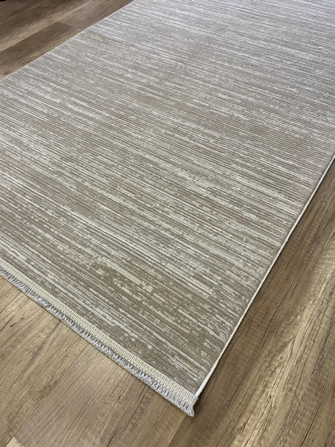 Markiz 1099 Vizon Modern Halı – Sade Tasarım, Yumuşak Doku ve Dayanıklı Yapı