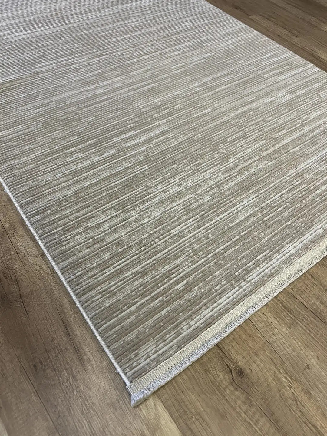 Markiz 1099 Vizon Modern Halı – Sade Tasarım, Yumuşak Doku ve Dayanıklı Yapı