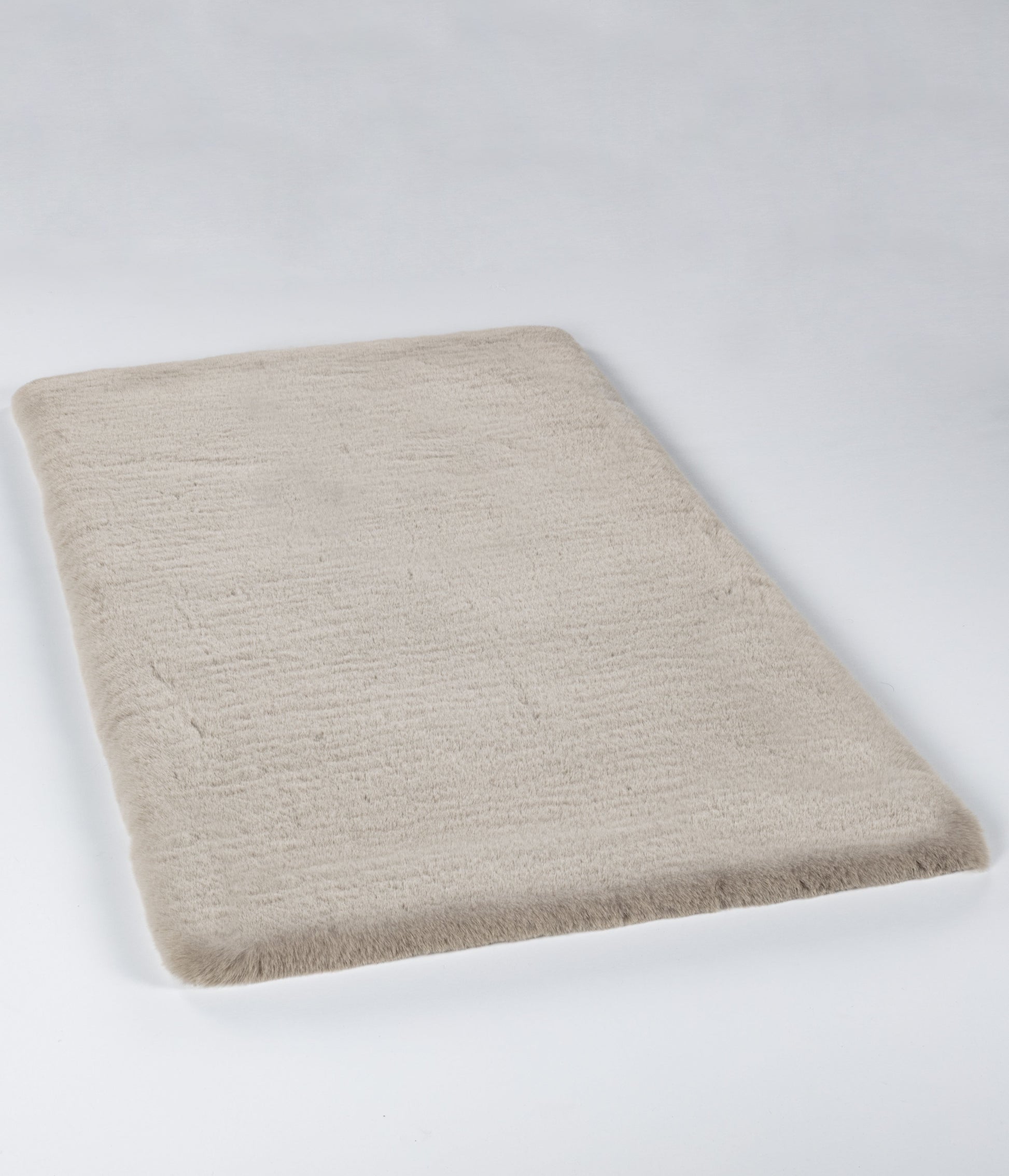 Apex Palma Vizon - Minimal Peluş Post Halı – Yumuşak Dokulu, Kaydırmaz Tabanlı, Yıkanabilir 