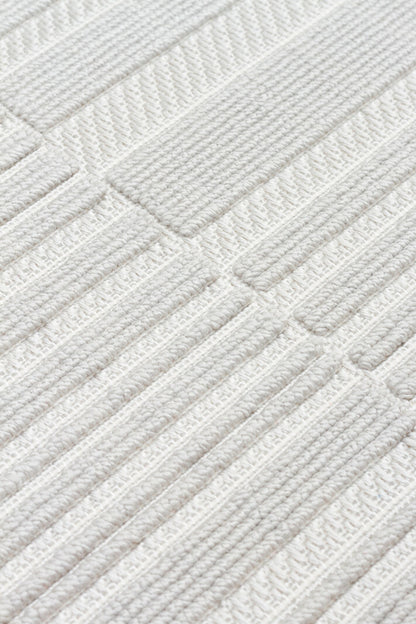 MONO LOOP 01 Gri Bukleli Sisal Dokuma Yıkanabilir Kaymaz Tabanlı Kolay Temizlenebilir Makine Halısı