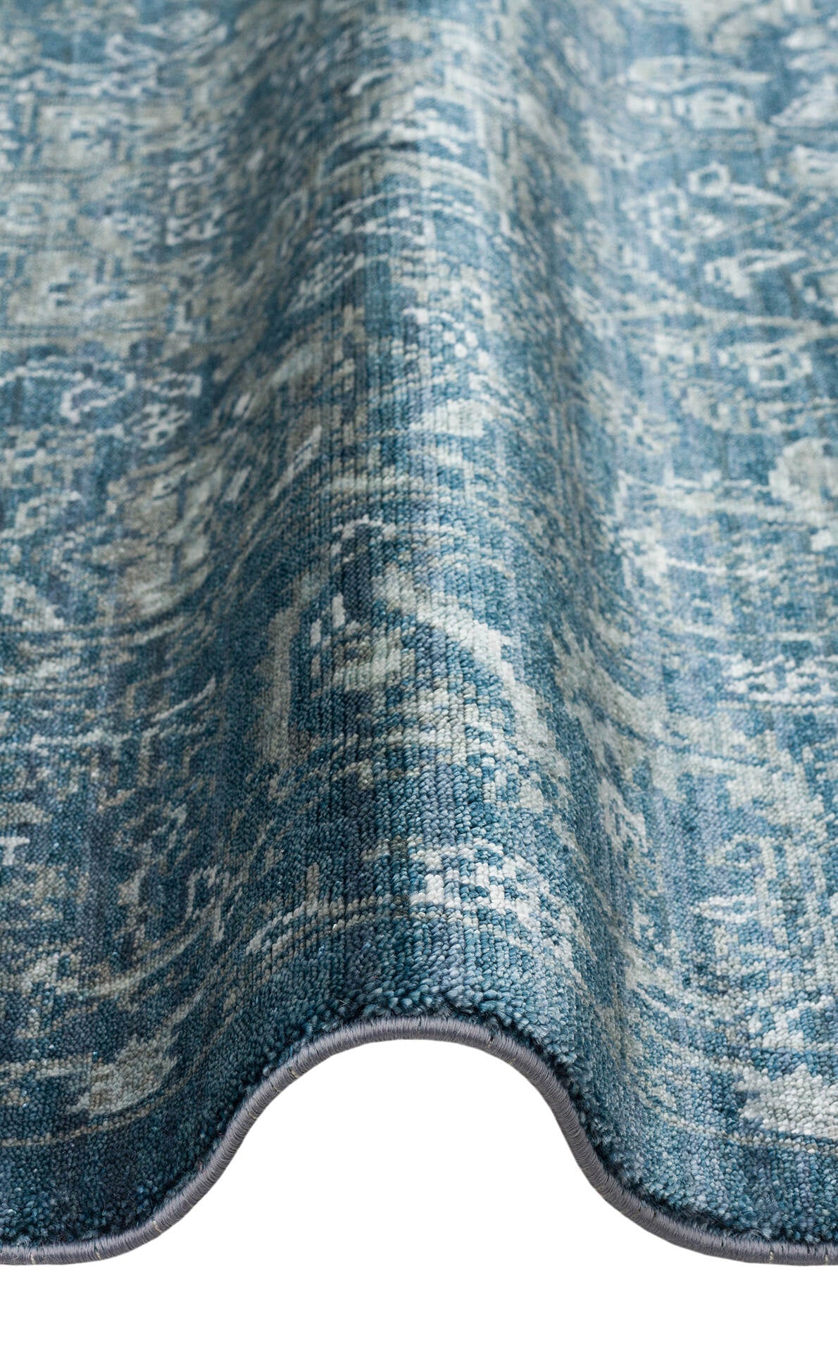 Taftan TF 02 Navy - Pakistan Overdyed Tarzı El Emeği ile Özel Tezgahlarda Üretilen Uşak Halısı