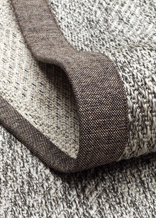 VENTURA SISAL VNT 2704 Gri BRD Dark Mix  İç ve Dış Mekan Kullanımına Uygun Hav Vermeyen Kolay Temizlenebilir Bordürlü Sisal Görünümlü Halı