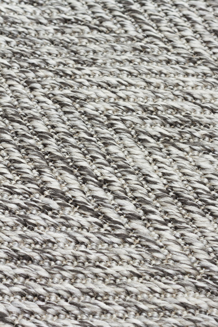 VENTURA SISAL VNT 2704 Gri BDR Gri   İç ve Dış Mekan Kullanımına Uygun Hav Vermeyen Kolay Temizlenebilir Bordürlü Sisal Görünümlü Halı