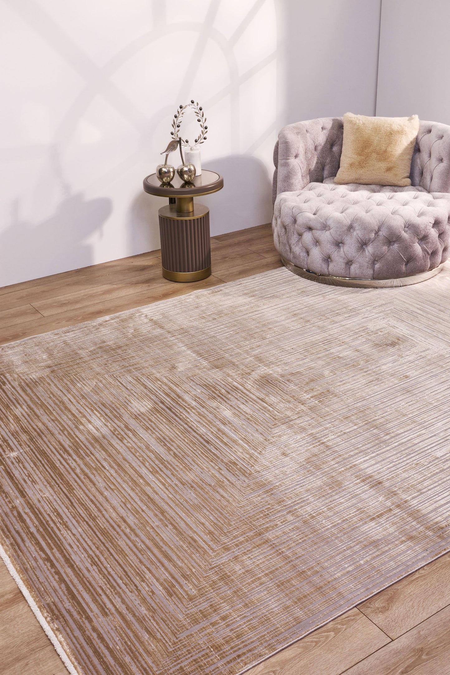 Queen 8114 Gold