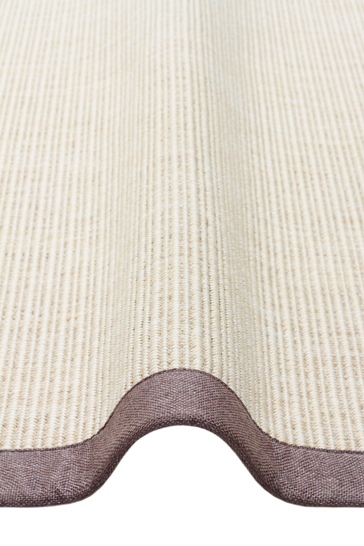 VENTURA SISAL VNT 2706 CREAM BRD MOUSE  İç ve Dış Mekan Kullanımına Uygun Hav Vermeyen Kolay Temizlenebilir Bordürlü Sisal Görünümlü Halı