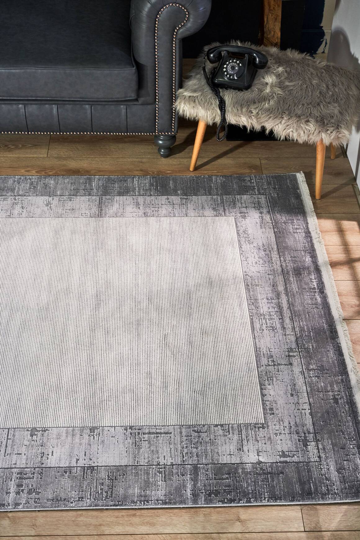 Serenity 7811 Gri - Viskon Dokuma Halı | Modern Gri Salon Halısı