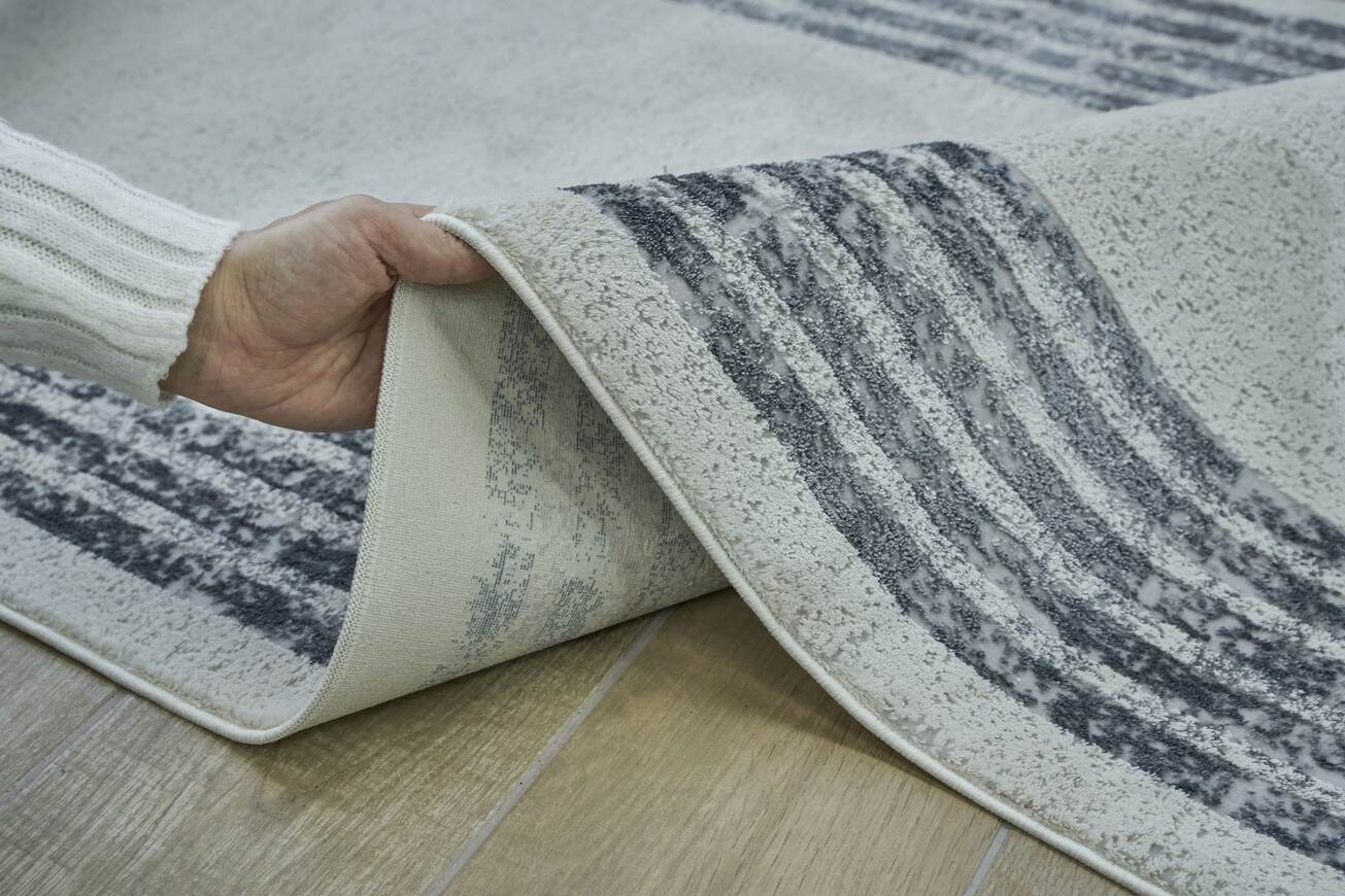 Riena 1141 Gri - Akrilik Polyester Halı | Kaymaz Tabanlı Dekoratif Halı