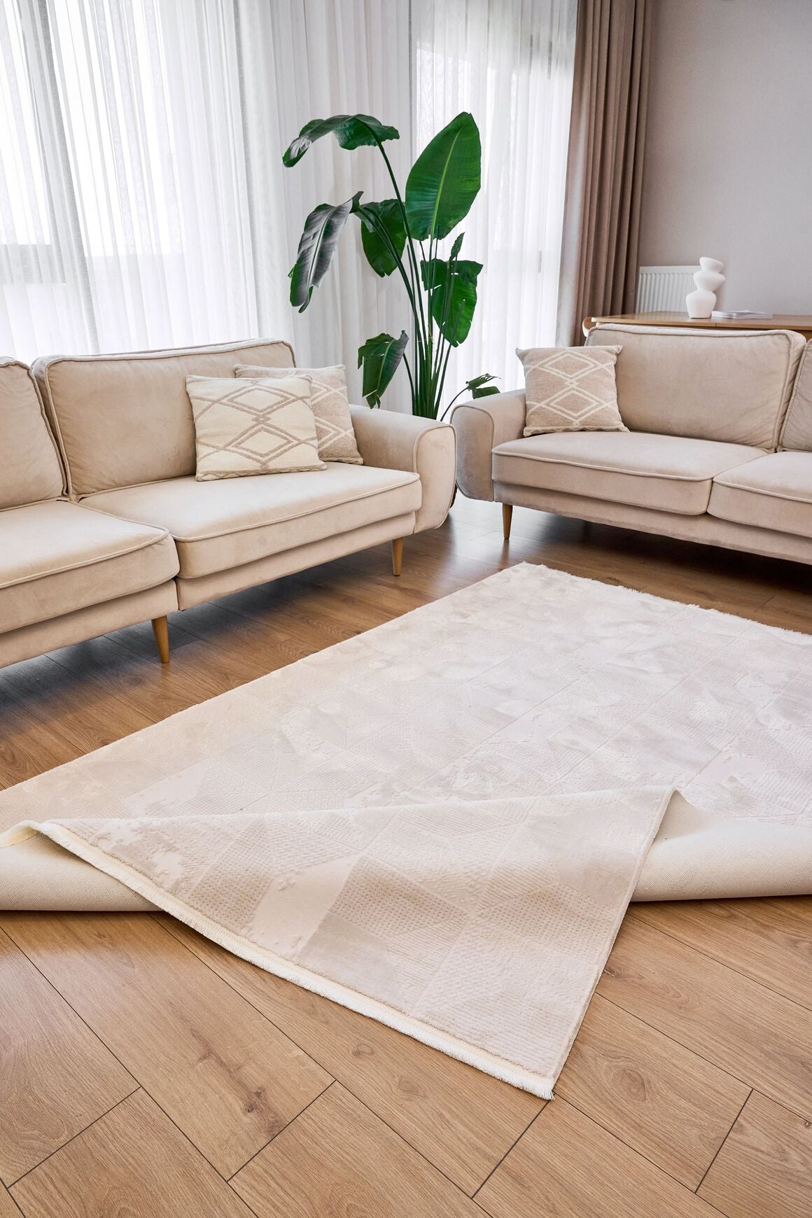 Azur 6531 Krem - Modern Akrilik Halı | Salon Oturma Halısı